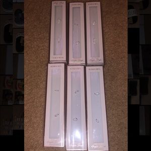 Kiara Sky Empty White Boxes